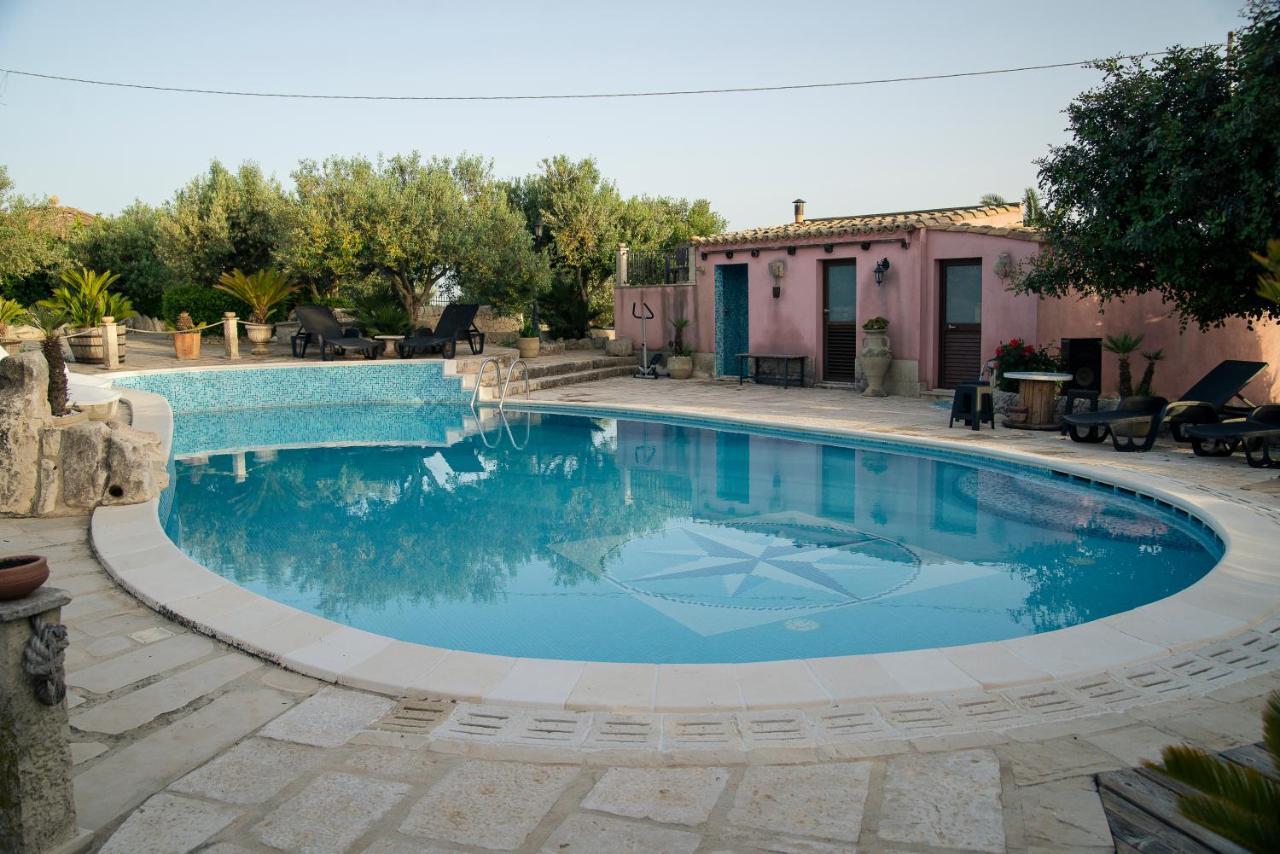 Dependance In Villa Con Piscina 라구사 외부 사진