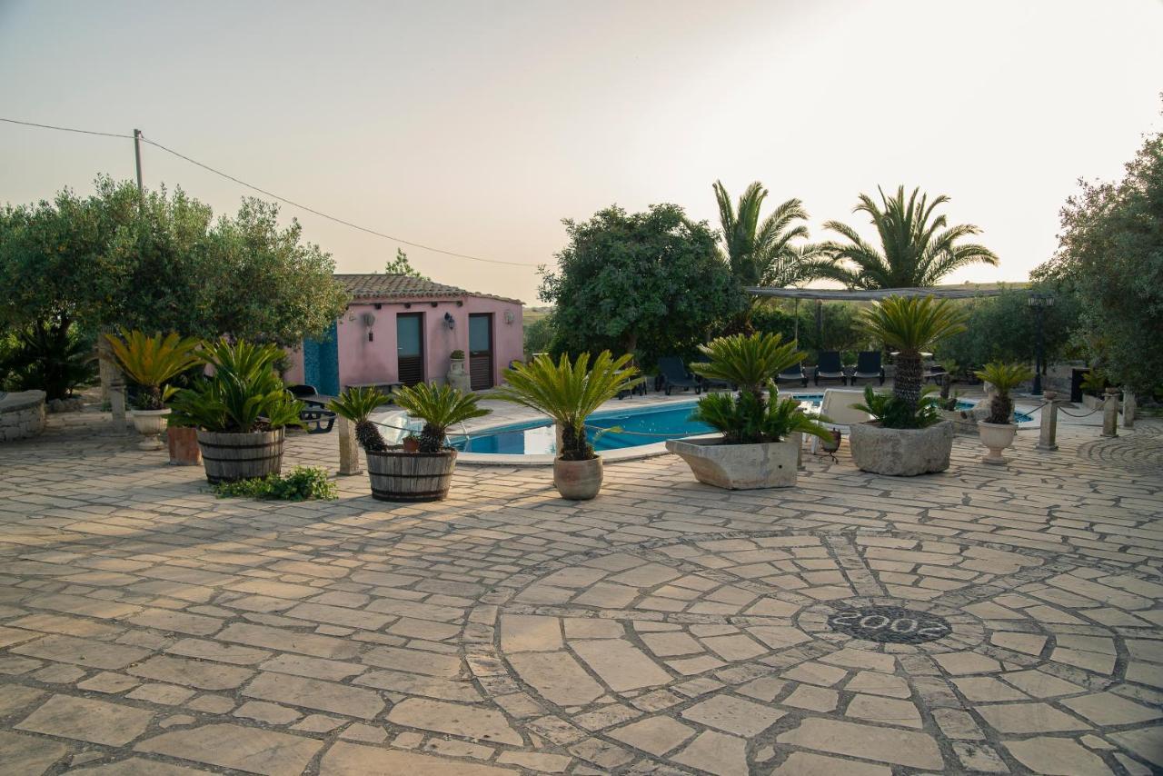 Dependance In Villa Con Piscina 라구사 외부 사진