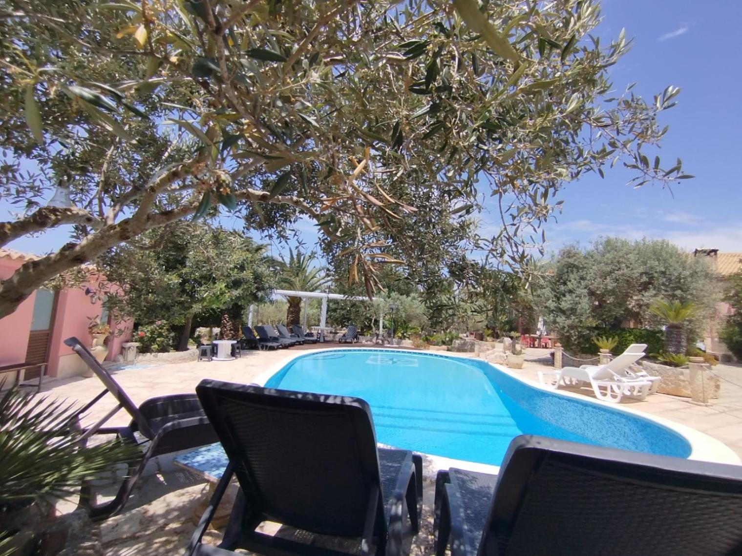 Dependance In Villa Con Piscina 라구사 외부 사진