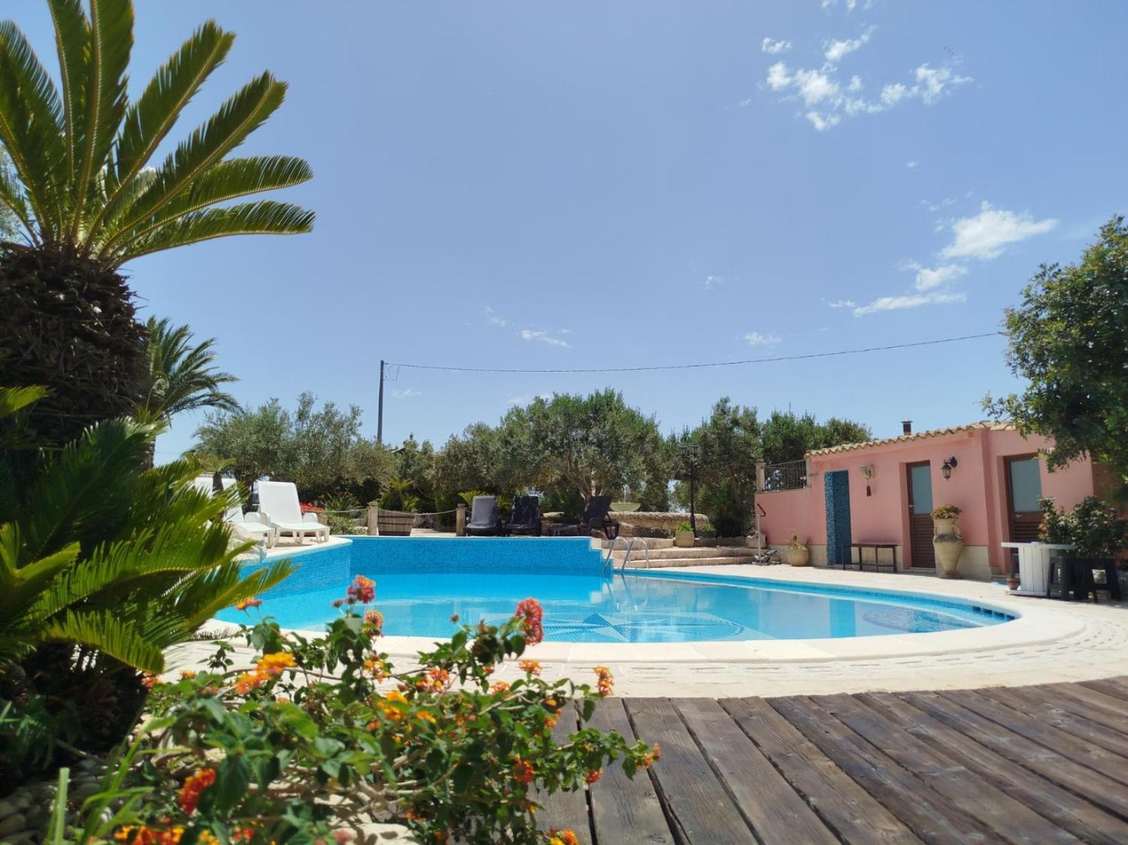 Dependance In Villa Con Piscina 라구사 외부 사진